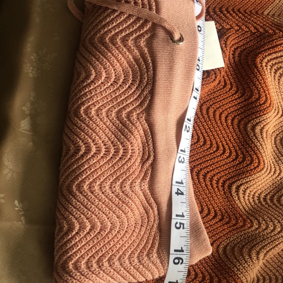 SANDRO
Capucin Knit Shorts Sz.42 - Picture 6 of 6